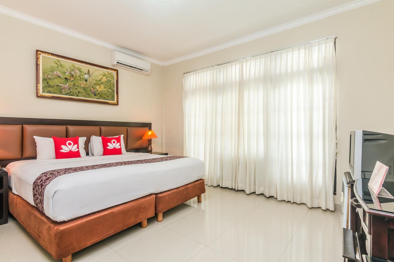 Zen Taman Petitenget Hotel